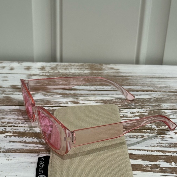 Retro Vintage Pink Rectangular Sunglasses - Picture 5 of 7